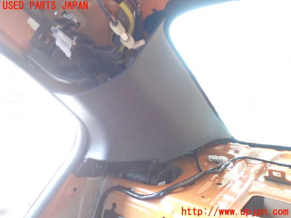 2UPJ-26357675]WRX S4(VBH)右リアピラートリム 中古_m0001.jpg