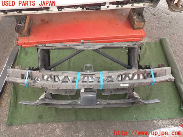 2UPJ-26361041]BMW 320d ツーリング(3D20)(F31)コアサポート 中古_m0001.jpg