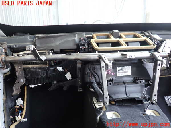 2UPJ-26366081]BMW 320d ツーリング(3D20)(F31)エバポレーター1 中古_m0001.jpg