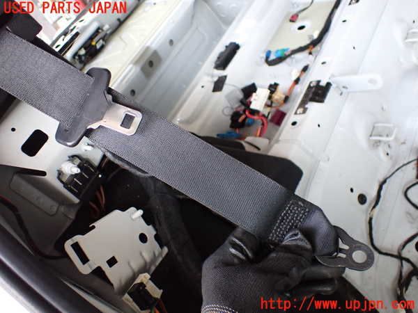 2UPJ-26367155]BMW 320d ツーリング(3D20)(F31)右2列目シートベルト 中古_m0001.jpg