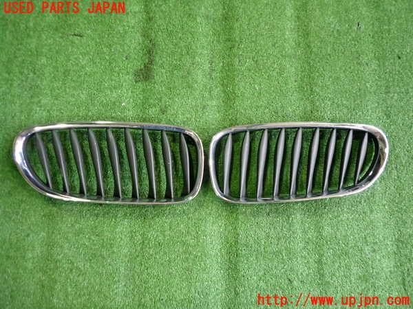2UPJ-26371050]BMW Z4 ロードスター(BT30)ラジエターグリル 中古_m0001.jpg