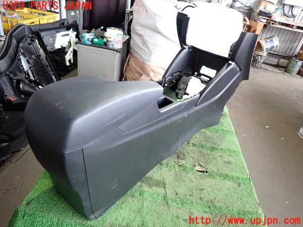 2UPJ-26387540]CX-5(KE2FW)センターコンソール 中古_m0002.jpg