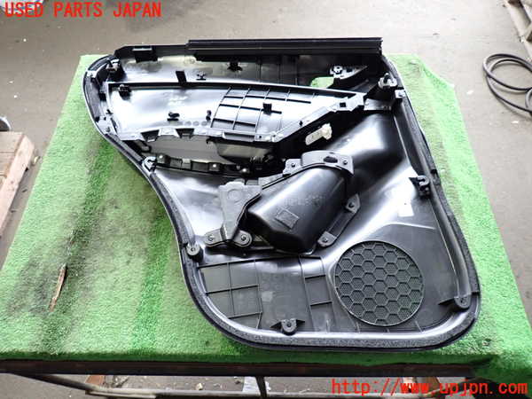 2UPJ-26381294]CX-5(KE2FW)右後ドア内張り 中古_m0004.jpg