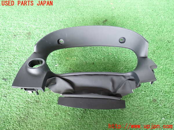 2UPJ-26387510]CX-5(KE2FW)メーターフード 中古_m0001.jpg