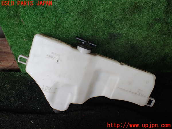 5UPJ-26392410]ヴォクシーハイブリッド(ノアハイブリッド)(ZWR80G)ラジエータータンク 中古_m0002.jpg