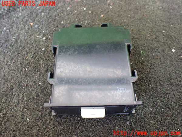 1UPJ-26396146]ヴォクシーハイブリッド(ノアハイブリッド)(ZWR80G)コンピューター1 (86572-28030) 中古_m0003.jpg