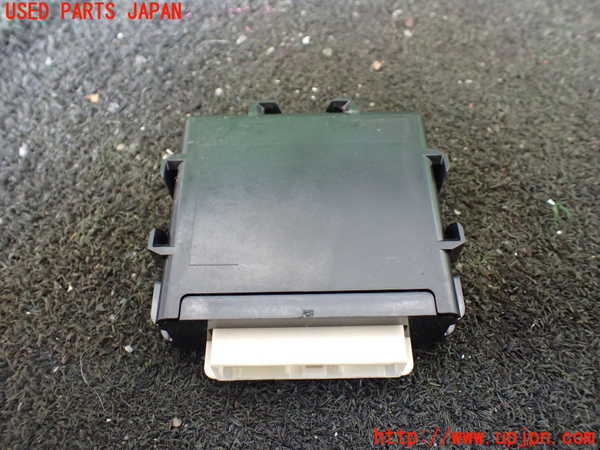 1UPJ-26396147]ヴォクシーハイブリッド(ノアハイブリッド)(ZWR80G)コンピューター2 (ヘッドランプレベリング) 中古_m0003.jpg