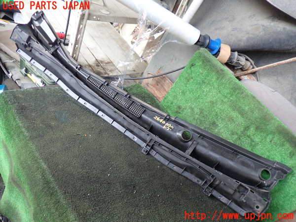 1UPJ-26401190]エスクァイアハイブリッド(ZWR80G)カウルトップ 中古_m0002.jpg