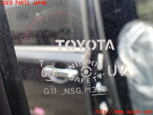 1UPJ-26401230]エスクァイアハイブリッド(ZWR80G)右前ドア NSG M3O5 中古_m0005.jpg