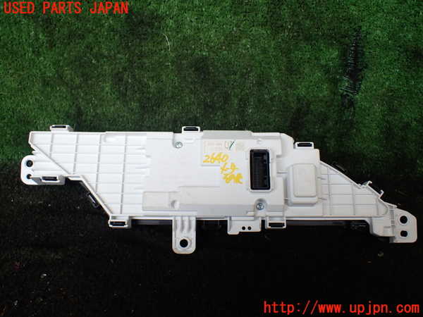 1UPJ-26406239]エスクァイアハイブリッド(ZWR80G)メーター・その他 中古_m0003.jpg
