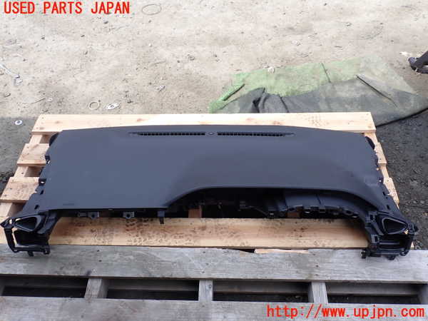 1UPJ-26407505]エスクァイアハイブリッド(ZWR80G)ダッシュボード 中古_m0001.jpg