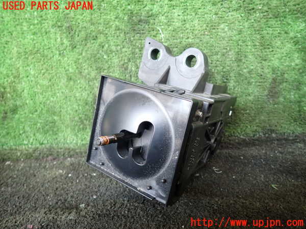 5UPJ-26407555]エスクァイアハイブリッド(ZWR80G)ATシフトレバー 中古_m0001.jpg