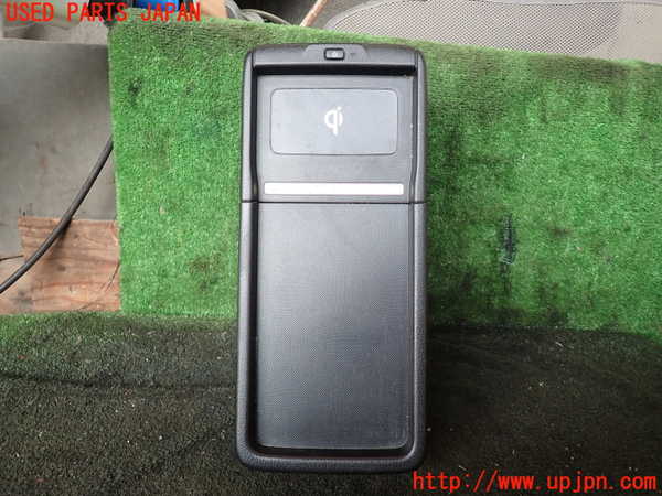 1UPJ-26407540]エスクァイアハイブリッド(ZWR80G)センターコンソール 中古_m0001.jpg