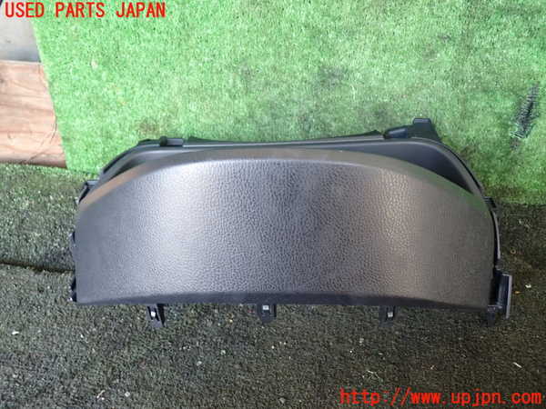 1UPJ-26407510]エスクァイアハイブリッド(ZWR80G)メーターフード 中古_m0002.jpg
