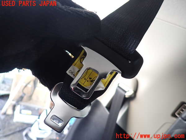 1UPJ-26407215]エスクァイアハイブリッド(ZWR80G)3列目シートベルト 中古_m0002.jpg