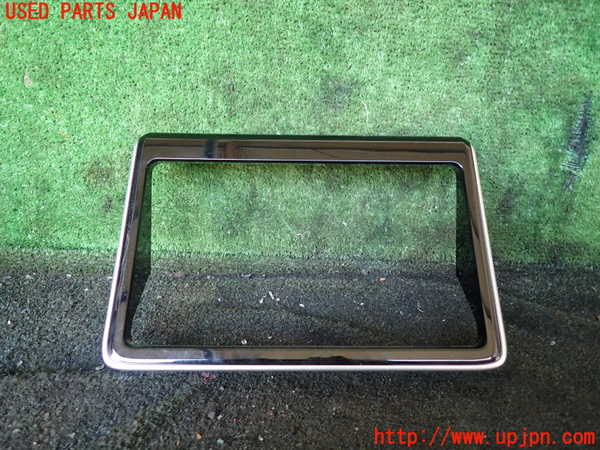 1UPJ-26407692]エスクァイアハイブリッド(ZWR80G)内装トリム類2 中古_m0001.jpg