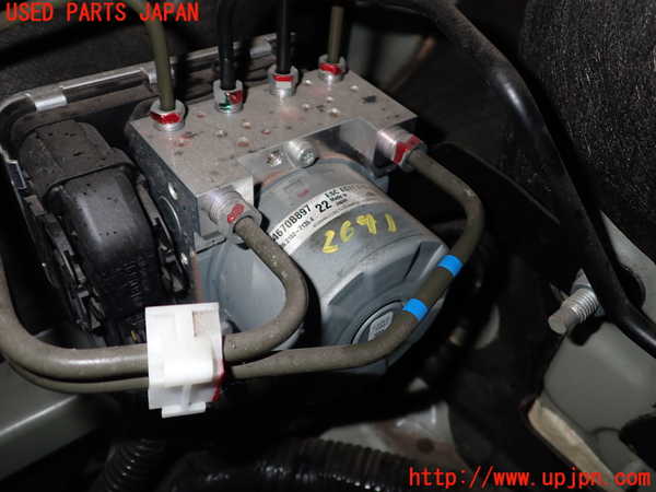 2UPJ-26414040]エクリプスクロス PHEV(GL3W)ABSアクチュエーター 中古_m0001.jpg