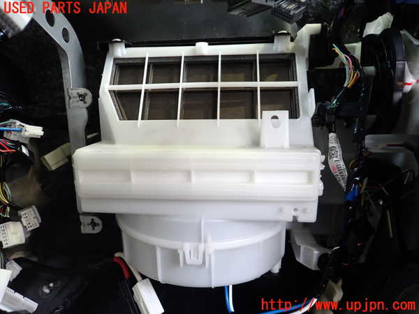 2UPJ-26416081]エクリプスクロス PHEV(GL3W)エバポレーター1 中古_m0003.jpg