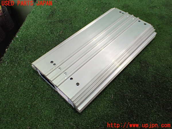 2UPJ-26416525]エクリプスクロス PHEV(GL3W)アンプ 中古_m0001.jpg