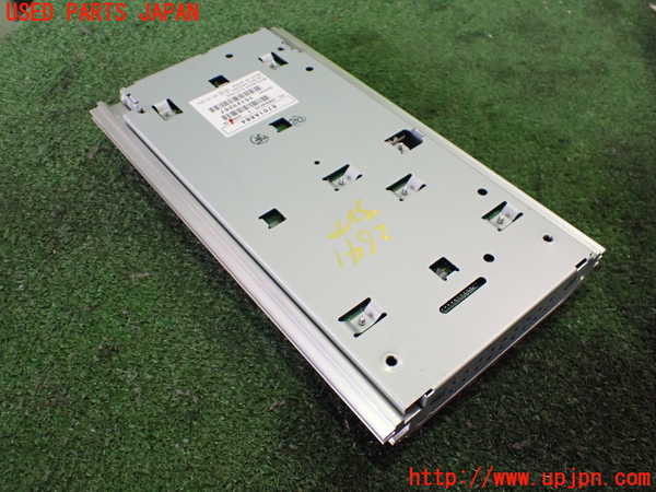 2UPJ-26416525]エクリプスクロス PHEV(GL3W)アンプ 中古_m0002.jpg