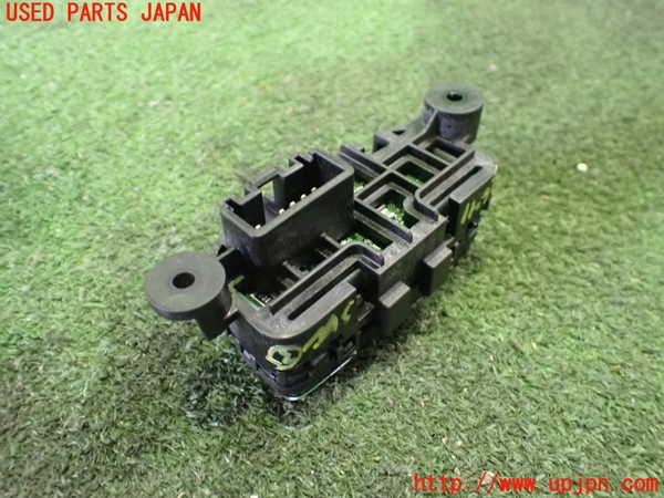 2UPJ-26416308]エクリプスクロス PHEV(GL3W)スイッチ3 (EV/バッテリーセーブ・チャージモード) 中古_m0002.jpg