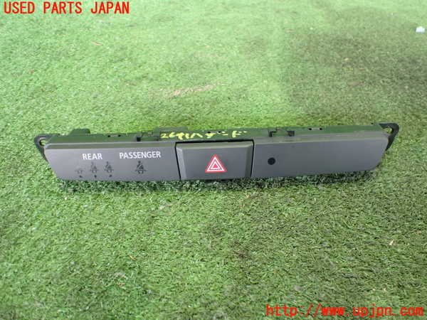 2UPJ-26416290]エクリプスクロス PHEV(GL3W)ハザードスイッチ 中古_m0001.jpg