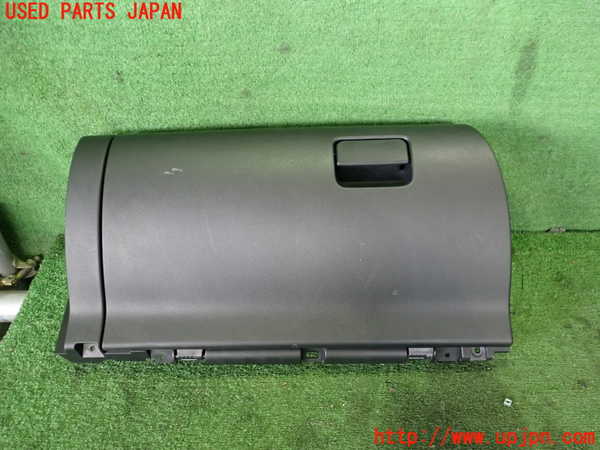 2UPJ-26417516]エクリプスクロス PHEV(GL3W)グローブボックス1 中古_m0001.jpg