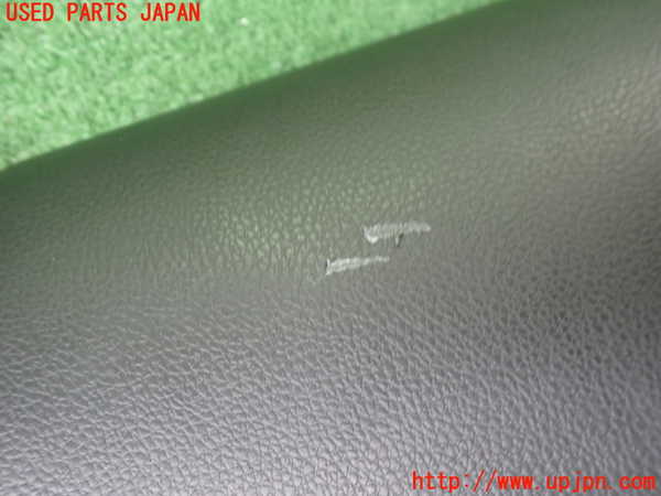 2UPJ-26417516]エクリプスクロス PHEV(GL3W)グローブボックス1 中古_m0002.jpg