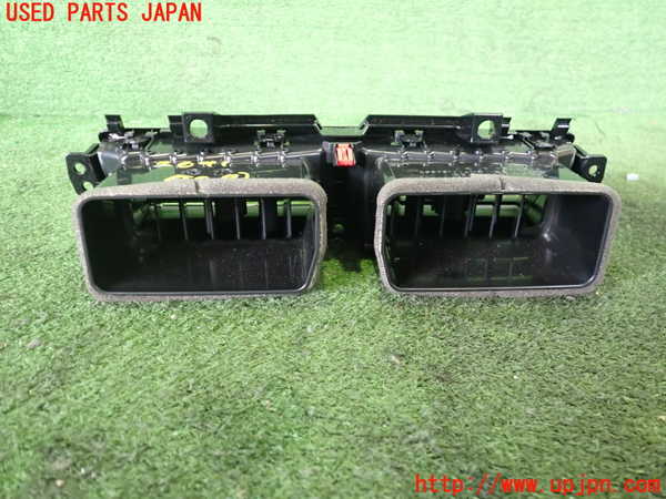 2UPJ-26417526]エクリプスクロス PHEV(GL3W)エアコン吹き出し口1 (真中) 中古_m0002.jpg