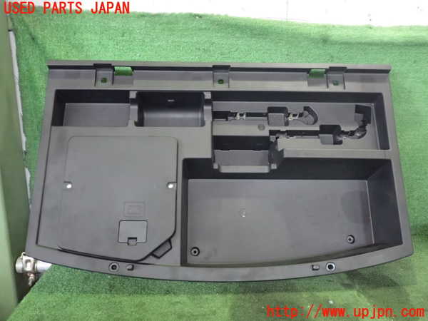2UPJ-26417771]エクリプスクロス PHEV(GL3W)ラゲッジトレイ1 中古_m0001.jpg
