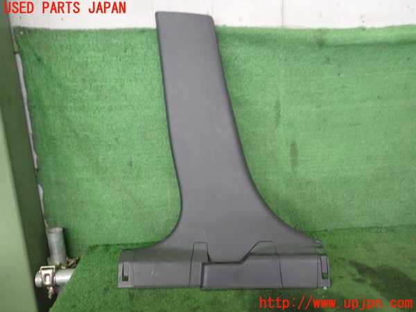 2UPJ-26417670]エクリプスクロス PHEV(GL3W)左センターピラートリム 中古_m0002.jpg
