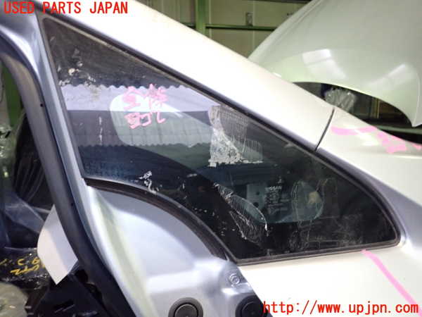 2UPJ-26421200]日産リーフ(ZE1)右フロント三角窓ガラス 中古(43R-005834 M31.08)_m0001.jpg