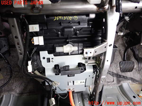 2UPJ-26426081]日産リーフ(ZE1)エバポレーター1 中古_m0001.jpg