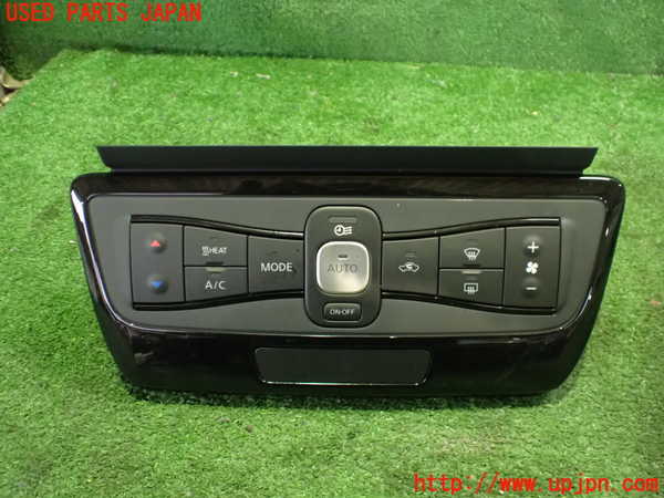 2UPJ-26426066]日産リーフ(ZE1)エアコンスイッチ1 中古_m0001.jpg