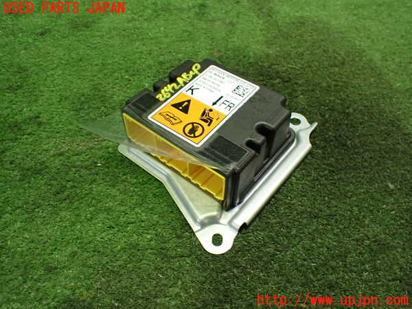 2UPJ-26426145]日産リーフ(ZE1)エアバッグコンピューター 中古_m0001.jpg