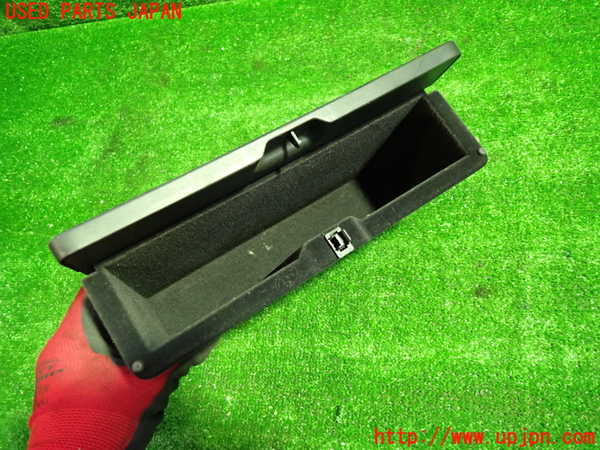 1UPJ-26437841]フェアレディZロードスター(HZ33)小物入れ1 中古_m0002.jpg