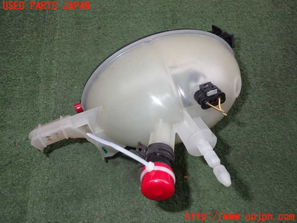 2UPJ-26452410]ベンツ E250 カブリオレ(207436)ラジエータータンク 中古_m0002.jpg