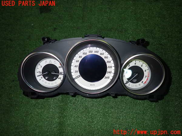 2UPJ-26456170]ベンツ E250 カブリオレ(207436)スピードメーター 中古_m0001.jpg