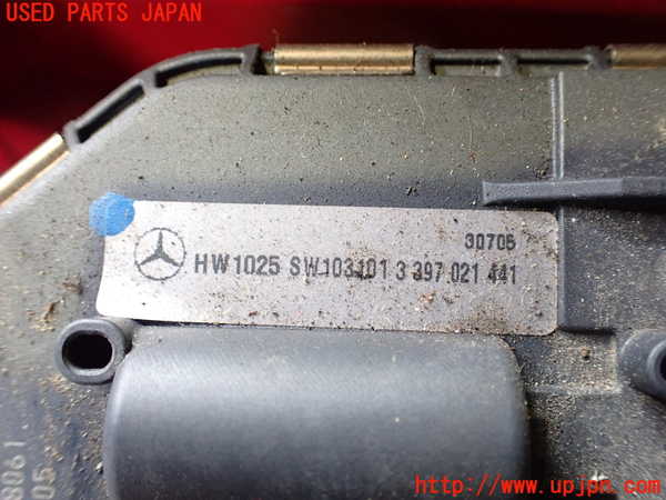 2UPJ-26456770]ベンツ E250 カブリオレ(207436)フロントワイパーモーター 中古_m0003.jpg