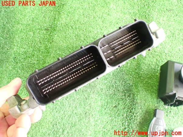 2UPJ-26456110]ベンツ E250 カブリオレ(207436)エンジンコンピューター 中古_m0003.jpg