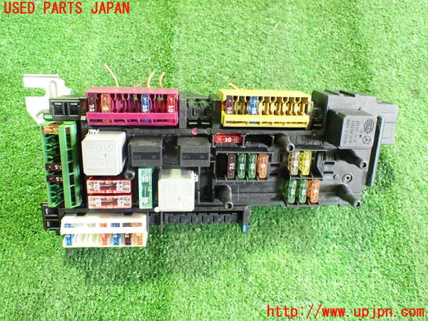 2UPJ-26456741]ベンツ E250 カブリオレ(207436)ヒューズボックス1 中古_m0001.jpg