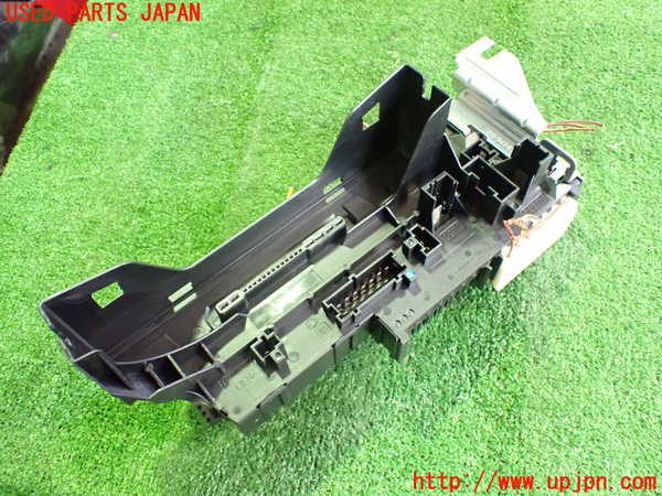 2UPJ-26456741]ベンツ E250 カブリオレ(207436)ヒューズボックス1 中古_m0003.jpg