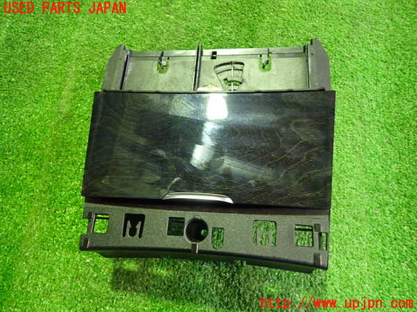 2UPJ-26457821]ベンツ E250 カブリオレ(207436)灰皿1 中古_m0001.jpg