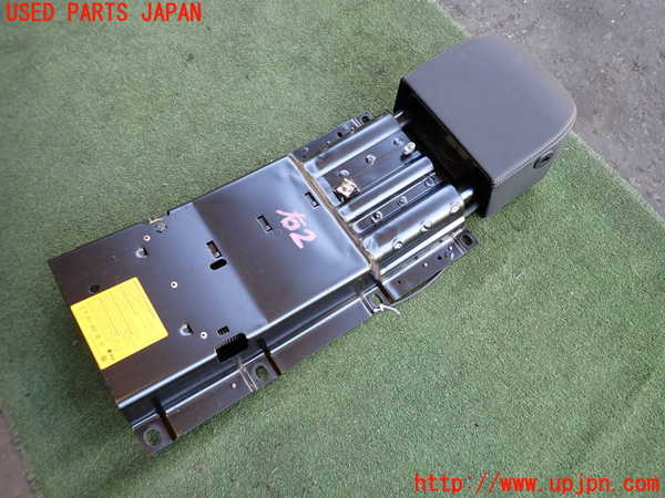 2UPJ-26457150]ベンツ E250 カブリオレ(207436)右2列目ヘッドレスト 中古_m0001.jpg