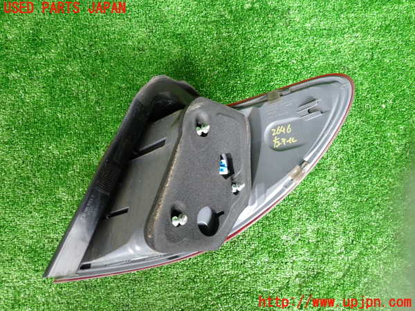 5UPJ-26461536]ベンツ B180(246242)(W246)左テールランプ 中古_m0003.jpg