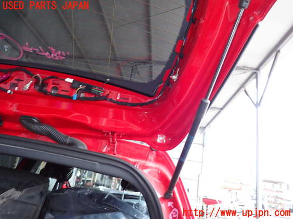 5UPJ-26461584]ベンツ B180(246242)(W246)リアゲートダンパー 中古_m0001.jpg