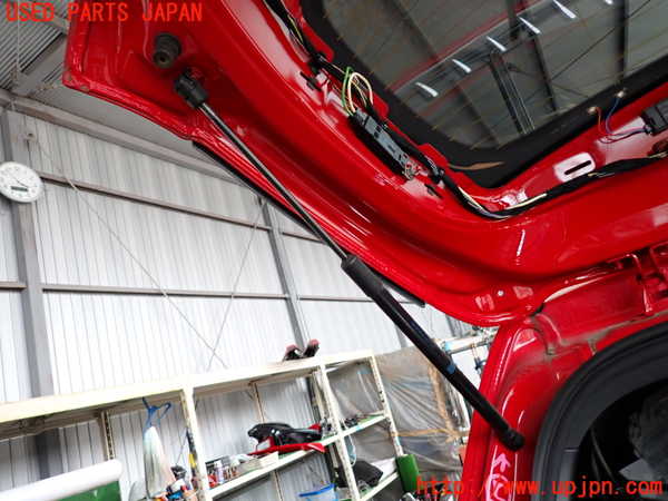 5UPJ-26461584]ベンツ B180(246242)(W246)リアゲートダンパー 中古_m0002.jpg