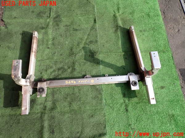 5UPJ-26465296]ベンツ B180(246242)(W246)メンバー1 中古_m0001.jpg