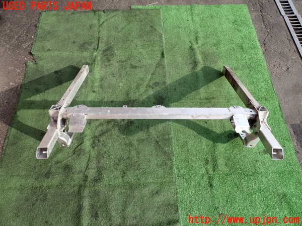 5UPJ-26465296]ベンツ B180(246242)(W246)メンバー1 中古_m0002.jpg