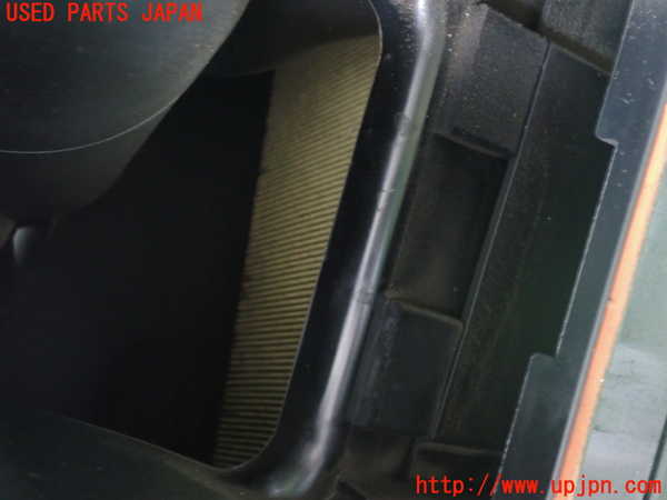 2UPJ-26462560]ベンツ B180(246242)(W246)エアクリーナーボックス 中古_m0005.jpg